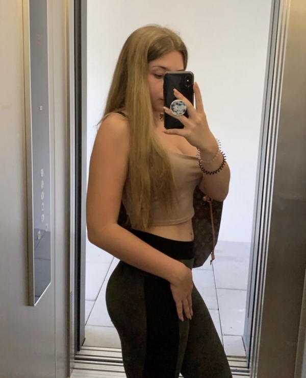 Kechia +52(984)1565-045