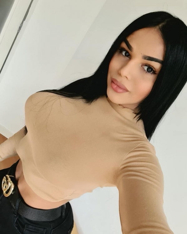 dayana +52(984)1565-045