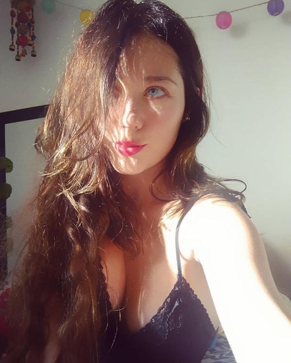 STEFANY +52(984)1565-045