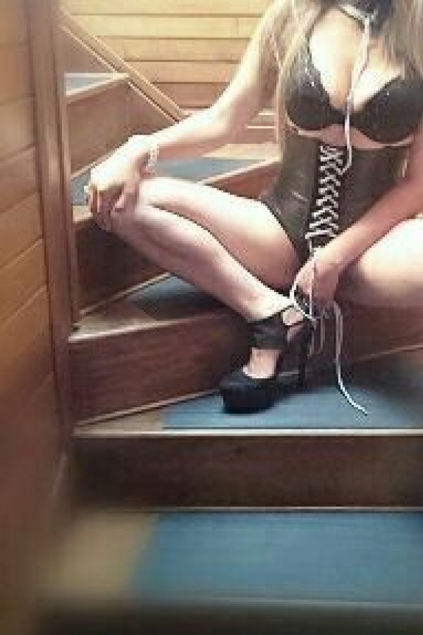 Angela +529841565045