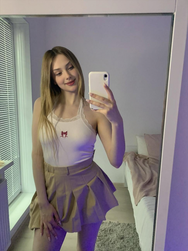 Lilyana +52(552)9063-080
