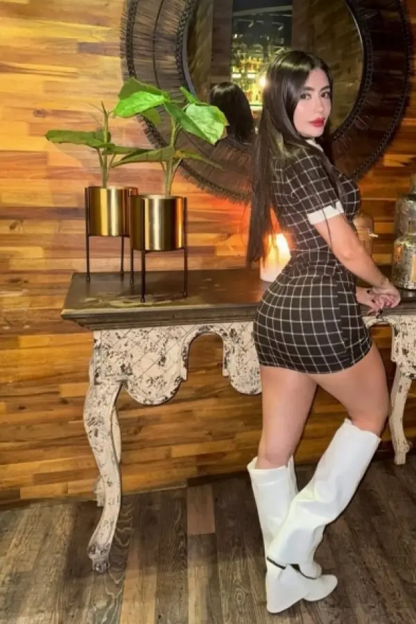 Ariana +52(564)5543-104