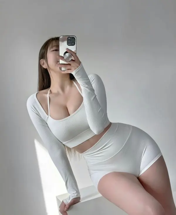 MISS NATASHA +52(322)9800-797