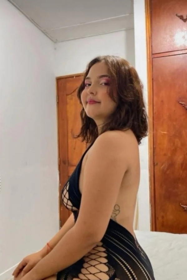 SARAH +52(720)2441-879