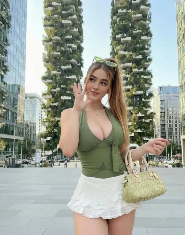 Ximena +52(552)9067-808