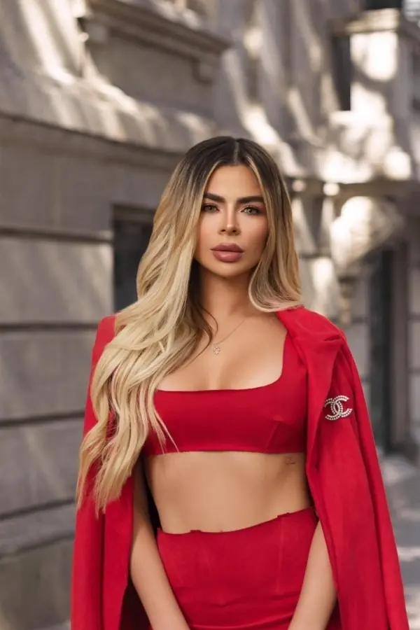 Sarahi escort +52(984)2154-791