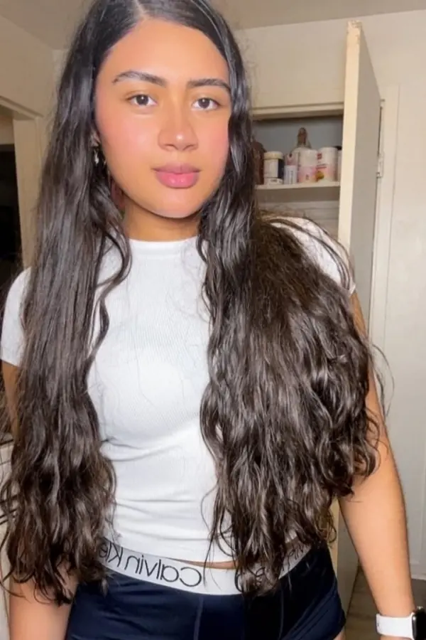 Julia +52(553)4671-379