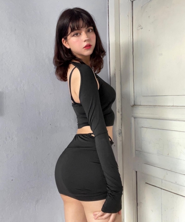 Vanesa +52(564)4131-018