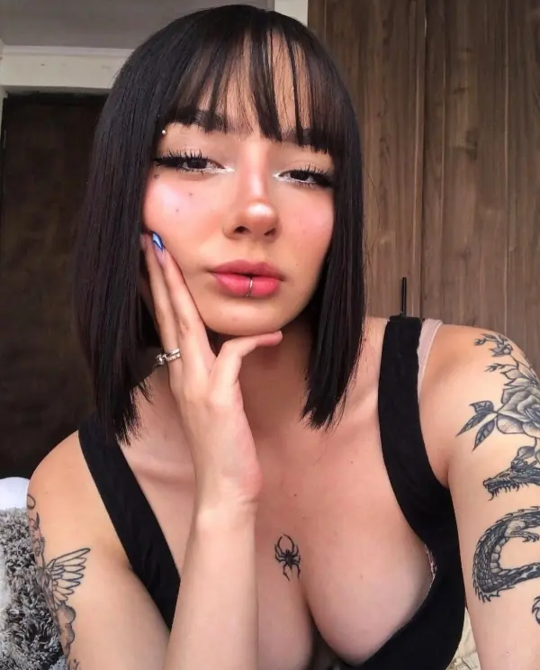 Violeta +52(563)2314-896