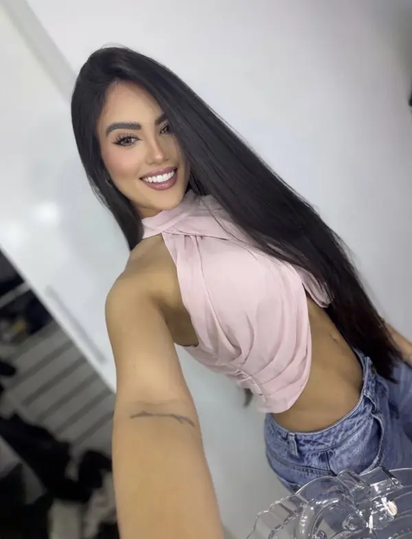 Danielle +52(556)1397-214