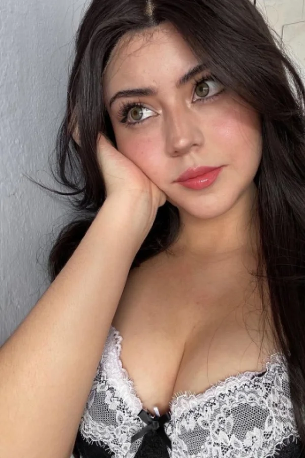Vanesa +52(564)4131-018