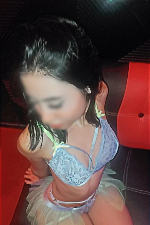 Fernanda +52(564)4090-127