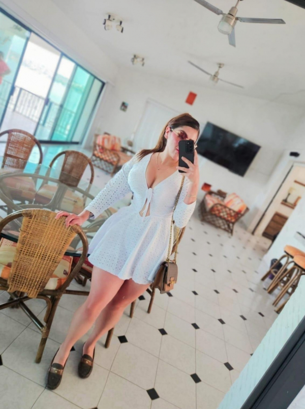 Cata +52(334)1836-829