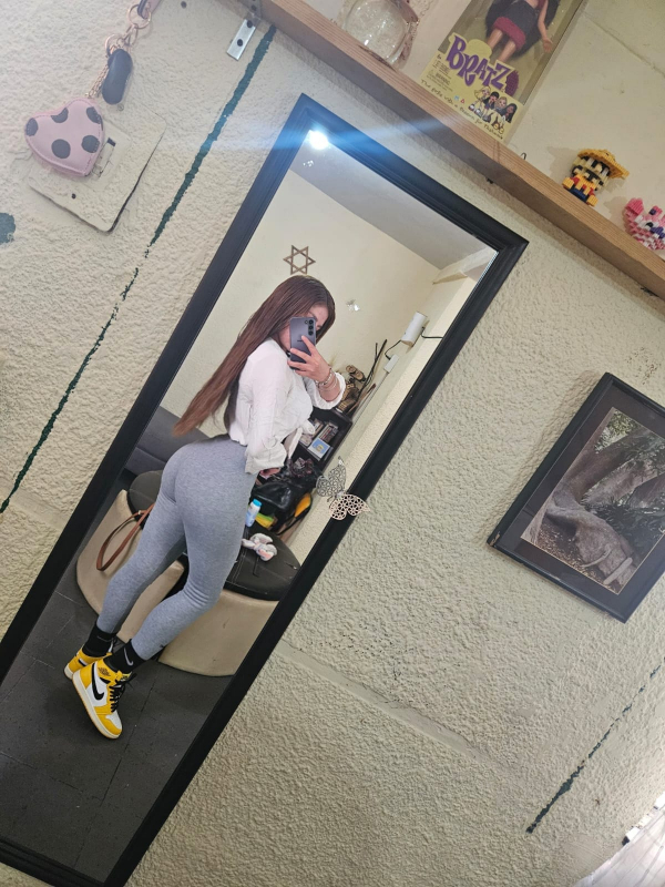 Alondra +52(334)1836-829