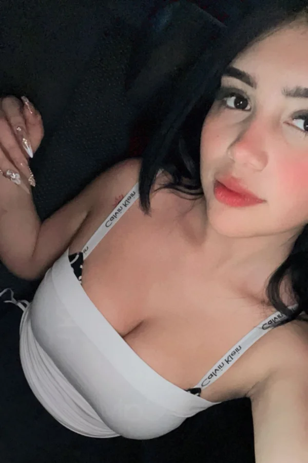 Carla +52(334)1836-832