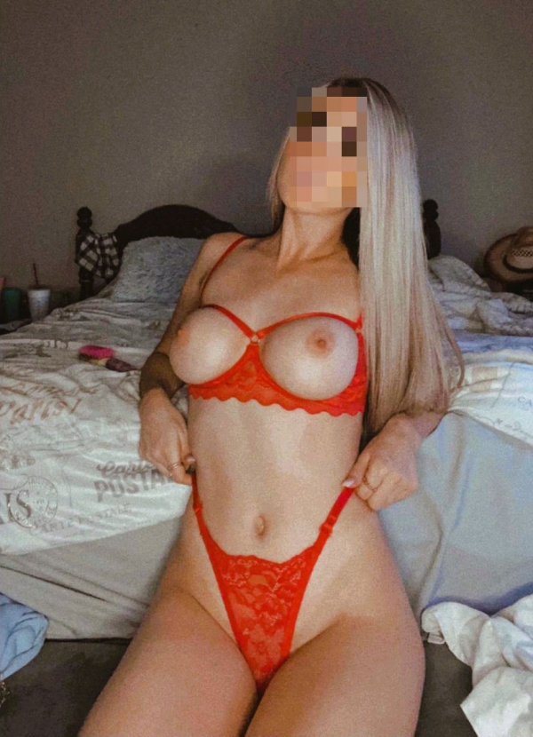 Renata +52(564)4136-085